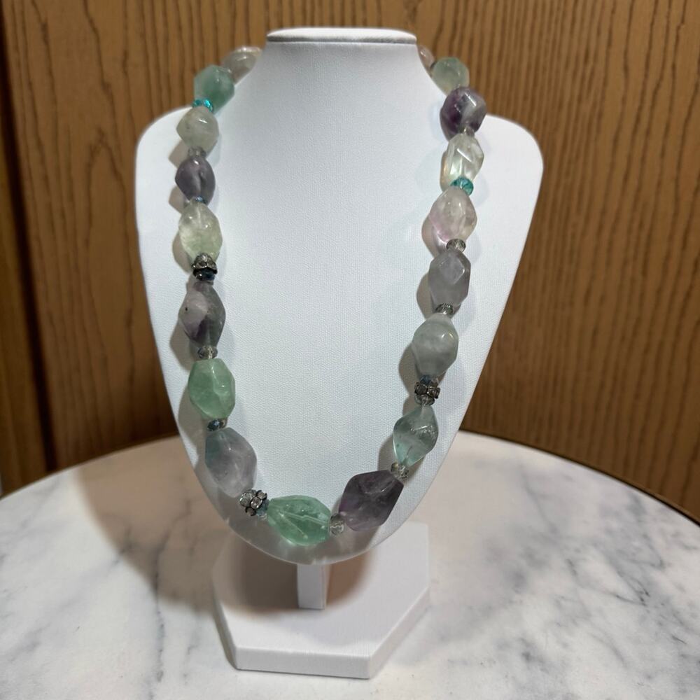 Gem necklace - Picture 1 of 6